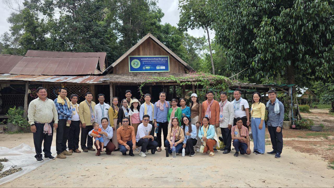 ទស្សនកិច្ចសិក្សារបស់សហគមន៍ទេសចរណ៍ធម្មជាតិទំនប់អូរស្វាយ រមណីយដ្ឋានប្រាសាទព្រះវិហារ ទៅកាន់សហគមន៍ទេសចរណ៍បន្ទាយឆ្មារ និងចង្រ្កាន្តរយ