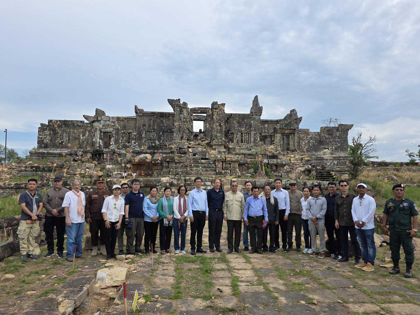 ឯកអគ្គរដ្ឋទូតសហភាពអឺរ៉ុប អំពាវនាវឲ្យមានការគោរពបទឈប់បាញ់ និងការដោះស្រាយដោយសន្តិវិធីស្របតាមច្បាប់អន្តរជាតិ