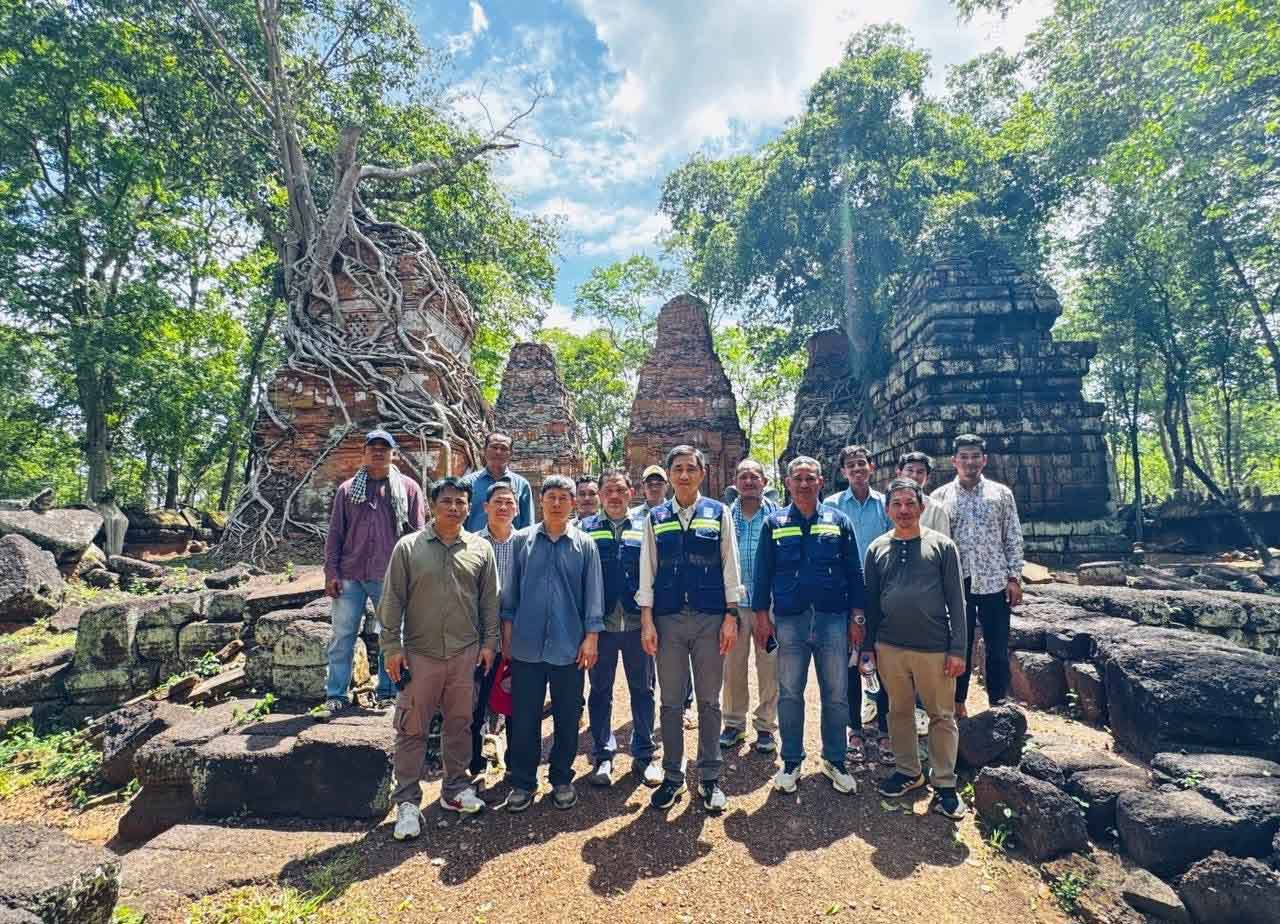 ថ្នាក់ដឹកនាំអាជ្ញាធរជាតិព្រះវិហារចុះពិនិត្យតាមដានវឌ្ឍភាពការងារគម្រោងអភិរក្សប្រាសាទ និងគម្រោងអភិវឌ្ឍន៍នានាក្នុងរមណីយដ្ឋានកោះកេរ
