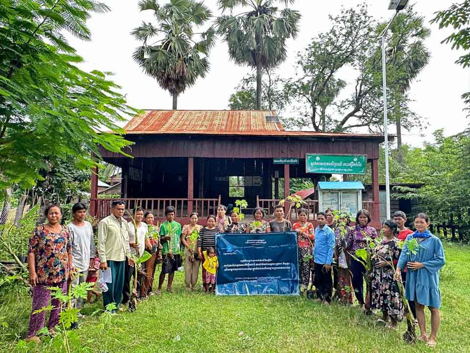 កម្មវិធីបណ្តុះបណ្តាលបំណិនជីវិតស្តីពី ការរៀបចំសួនដំណាំជាលក្ខណៈគ្រួសារ