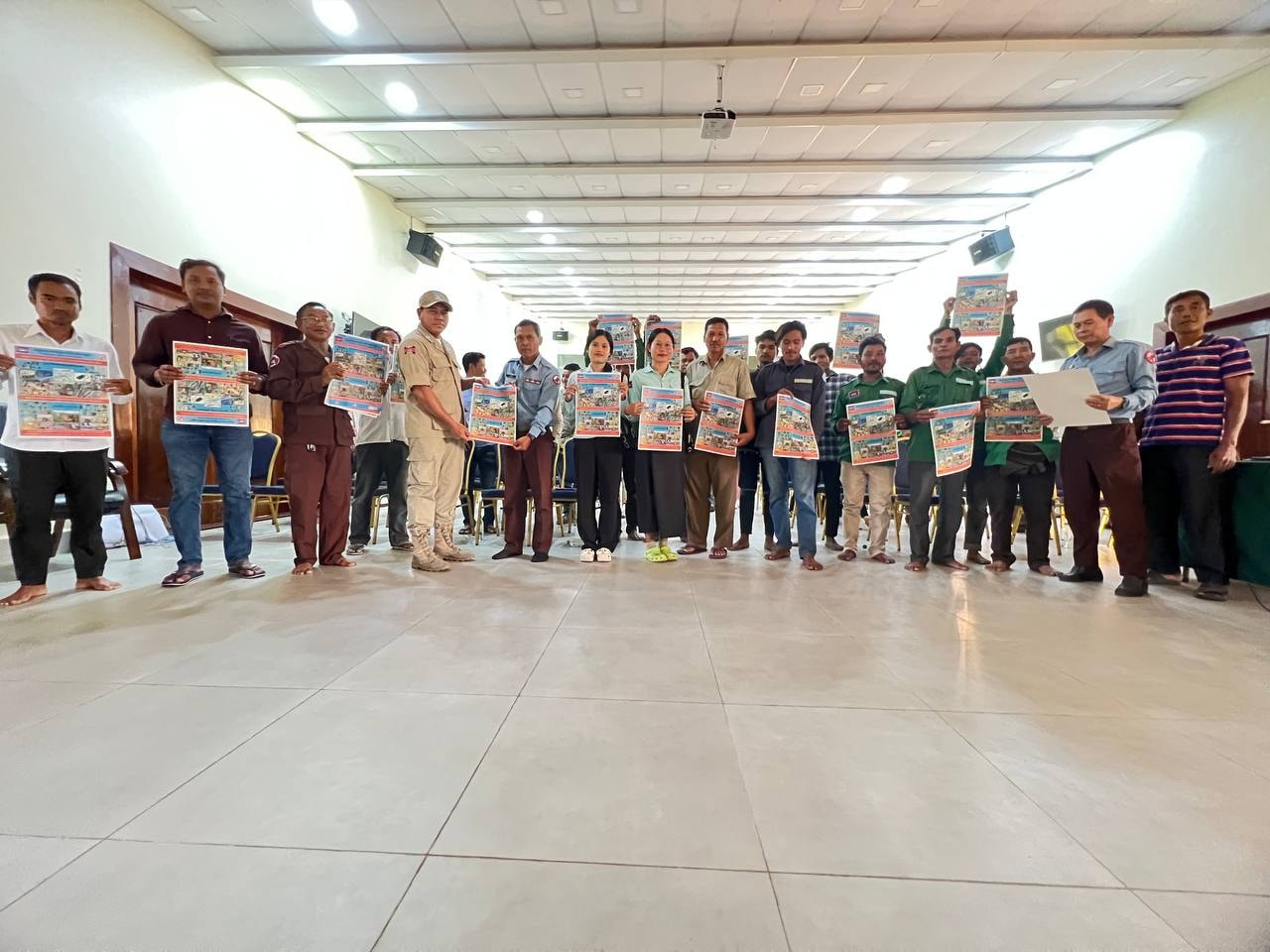 កម្មវិធីអប់រំផ្សព្វផ្សាយអំពីគ្រោះថ្នាក់នៃសំណល់យុទ្ធភណ្ឌមិនទាន់ផ្ទុះដល់មន្ត្រី បុគ្គលិកអាជ្ញាធរជាតិព្រះវិហារ