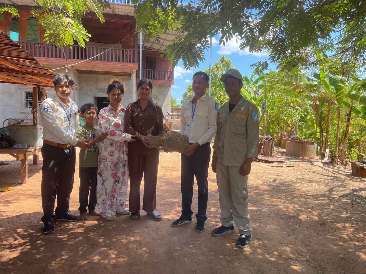 អាជ្ញាធរជាតិព្រះវិហារបានទទួលវត្ថុបុរាណចំនួន២ ពីប្រជាពលរដ្ឋ​ ដែលបានប្រទះឃេីញក្នុងភូមិសាស្រ្តស្រុកជាំក្សាន្ត